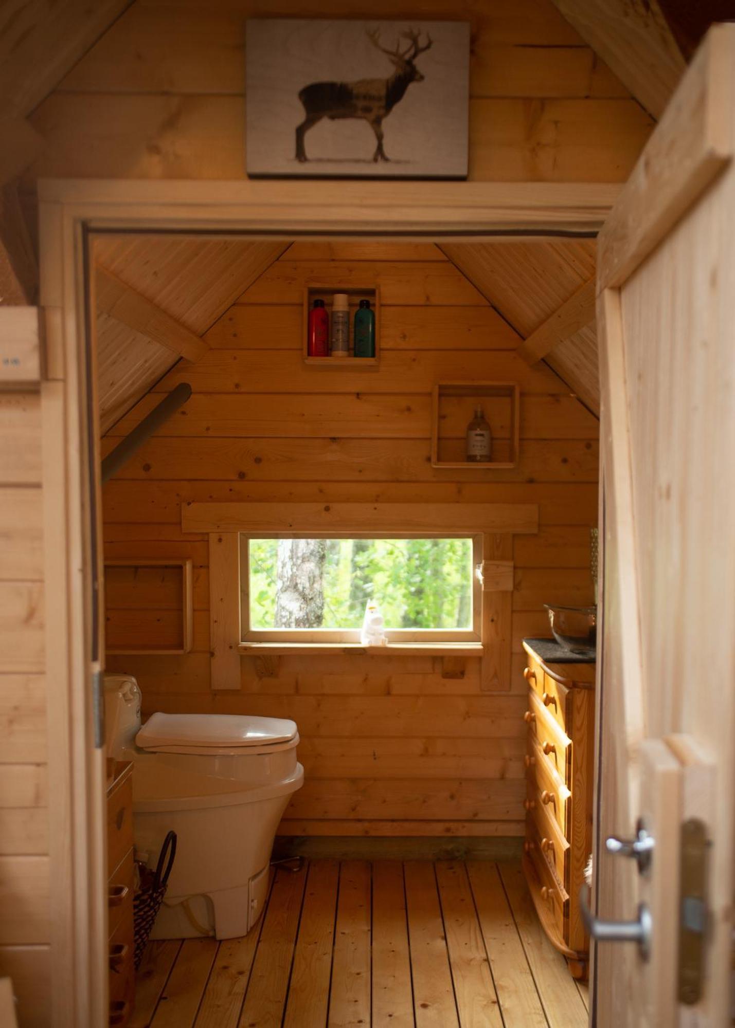 Troll House Eco-Cottage, Nuuksio For Nature Lovers, Petfriendly Эспоо Экстерьер фото